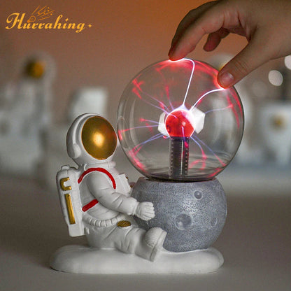 Plasma lamp with an astronaut, 4-inch glass sphere, decorative science gadget