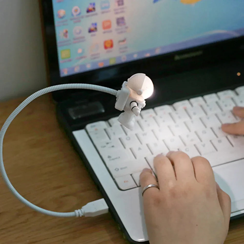 Portable USB LED Astronaut Lamp, for Reading and Desk